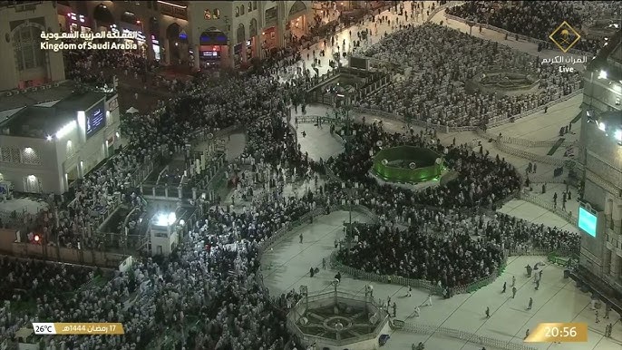 ليلة 18 رمضان في الحرم.. حشود غفيرة وعمرة بانسيابية عالية في أجواء أمن وطمأنينة