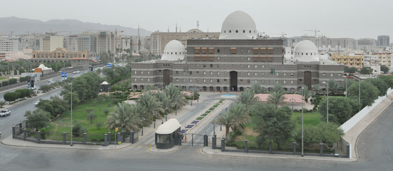 خطة طوارئ خدمية في طيبة.. 5700 كادر و1230 آلية لرفع جاهزية المدينة في العشر الأواخر